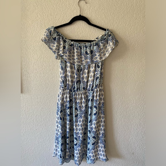 L’AGENCE 100% Silk Paisley Print Off-the-Shoulder Dress - Picture 3 of 5